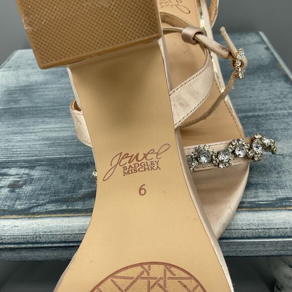 NEW Jewel by Badgley Mischka Women’s Danni Satin Sandals Beige Size 6 - Picture 5 of 11